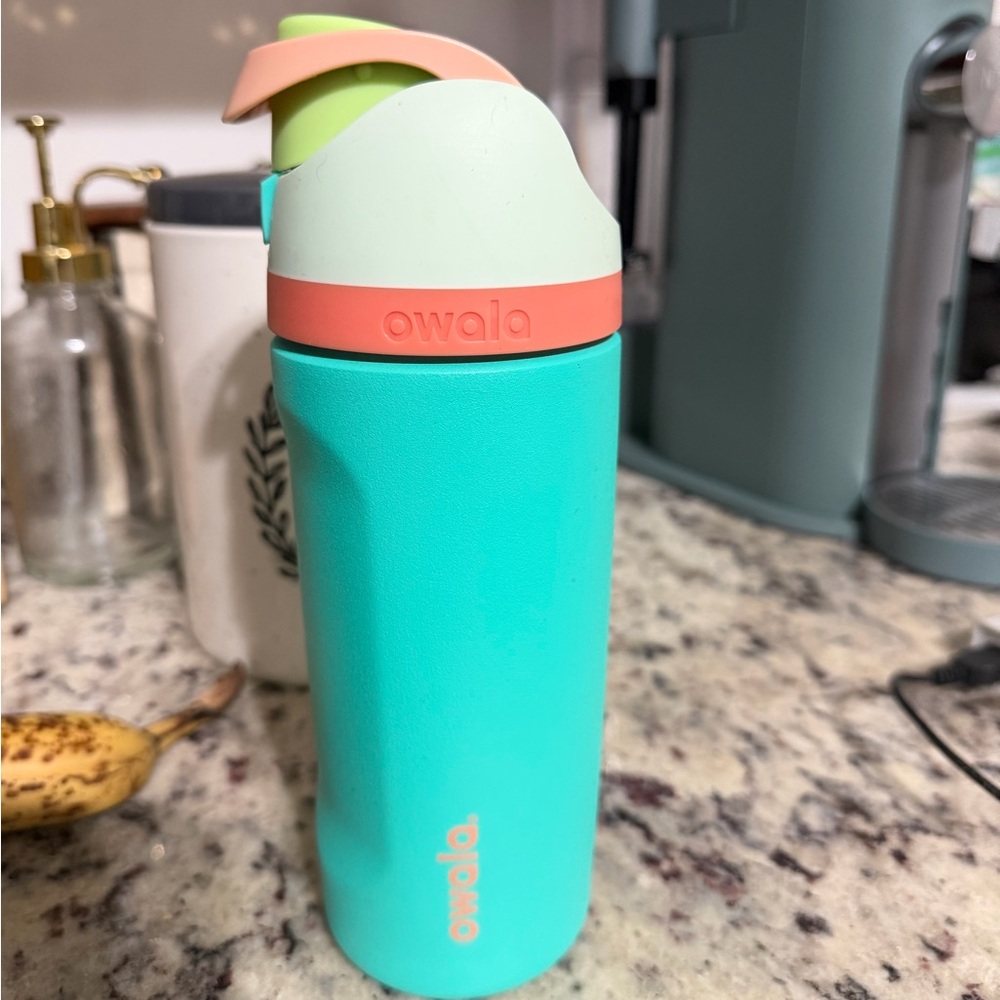 Owala Mint and Coral Travel Mug